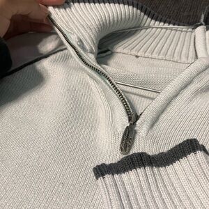 Very pale light blue